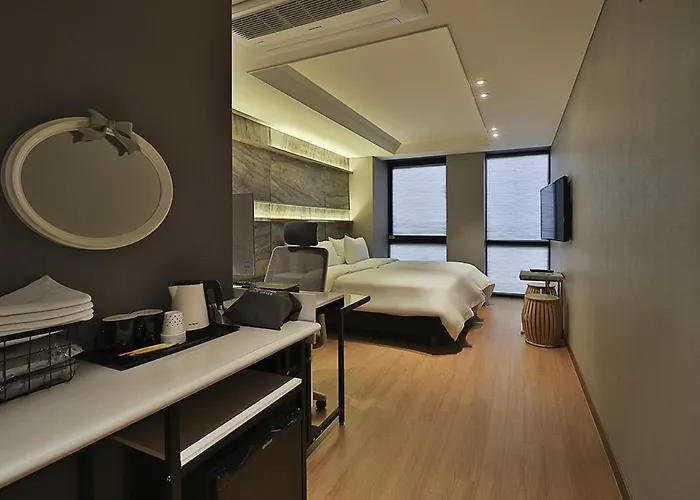 Hotel Rose Bay *