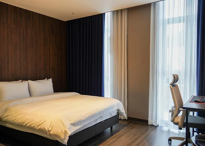 Hotel Rose Bay *